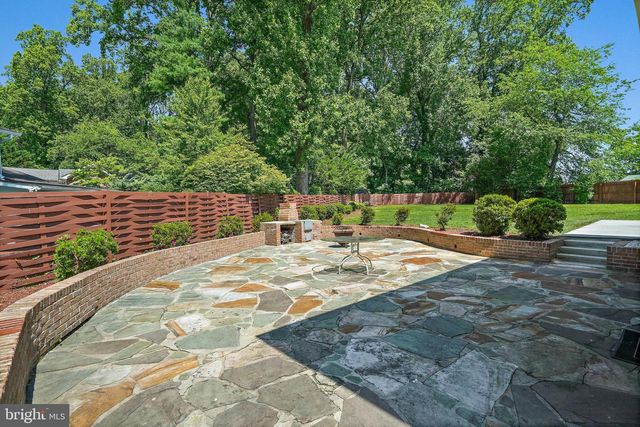 6607 LONE OAK DR, Bethesda, MD 20817