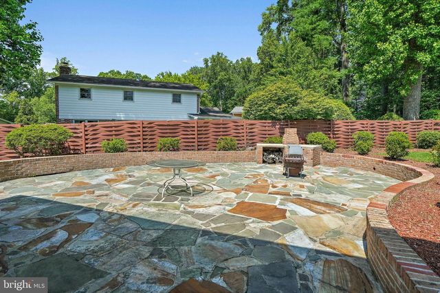6607 LONE OAK DR, Bethesda, MD 20817