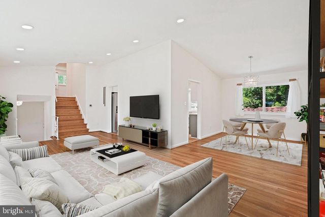 6607 LONE OAK DR, Bethesda, MD 20817