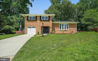 6607 LONE OAK DR, Bethesda, MD 20817