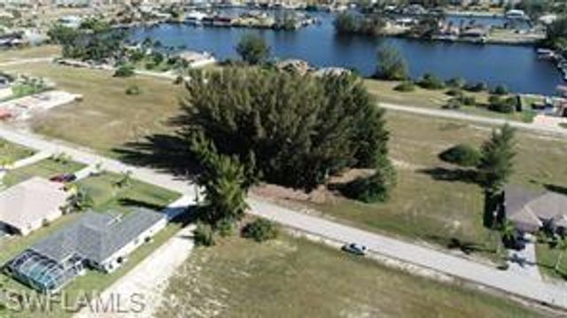 2815 NW 45th PL, Cape Coral, FL 33993