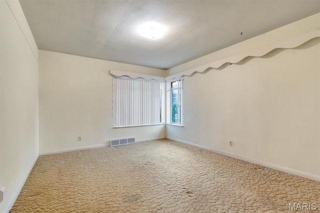 5935 Highfield Road, St Louis, MO 63109