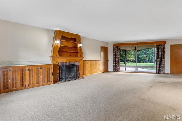 5935 Highfield Road, St Louis, MO 63109