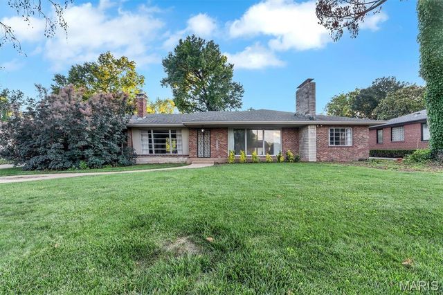 5935 Highfield Road, St Louis, MO 63109