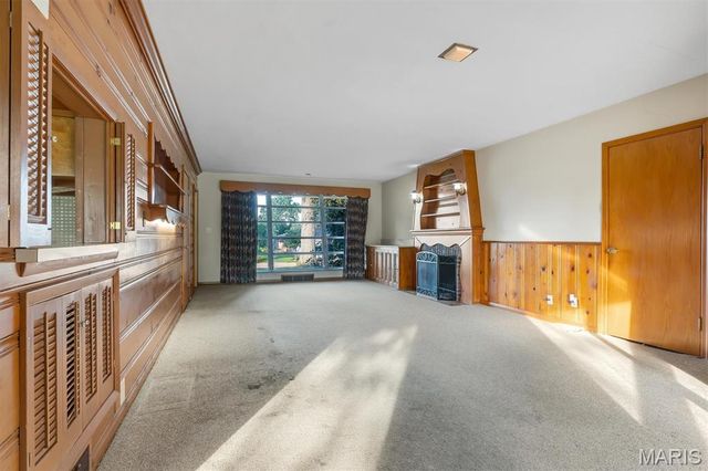 5935 Highfield Road, St Louis, MO 63109