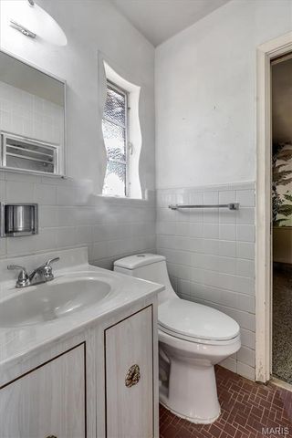 5935 Highfield Road, St Louis, MO 63109