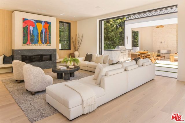 1749 Mandeville Lane, Los Angeles, CA 90049