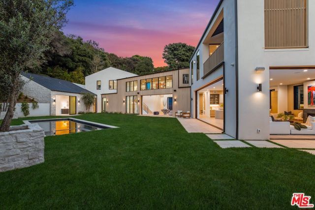 1749 Mandeville Lane, Los Angeles, CA 90049