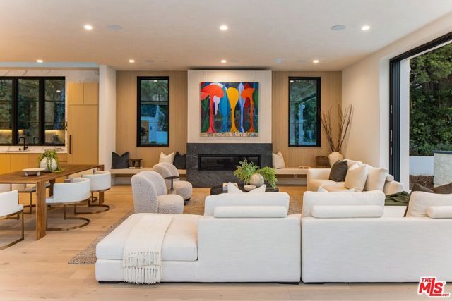 1749 Mandeville Lane, Los Angeles, CA 90049