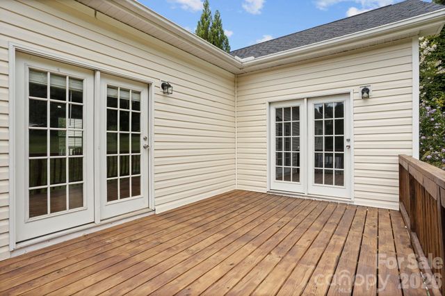 97 Meadowview Drive, Saluda, NC 28773