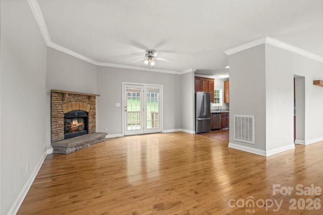 97 Meadowview Drive, Saluda, NC 28773