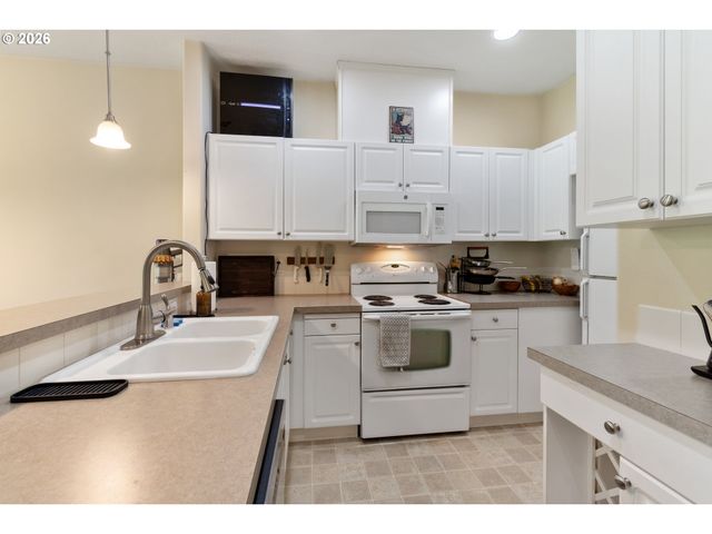 10400 Ne 82ND Ave 23, Vancouver, WA 98662