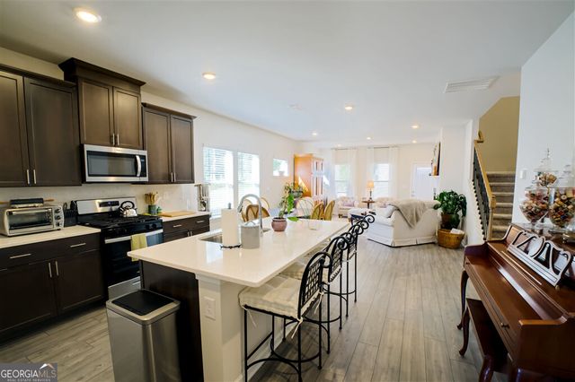 608 Magnolia Drive, Dawsonville, GA 30534