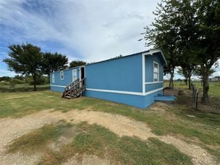 112-B Thomas Park DR, Hutto, TX 78634