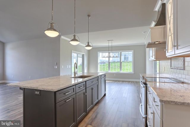 018 STARLIGHT LANE, Lebanon, PA 17046