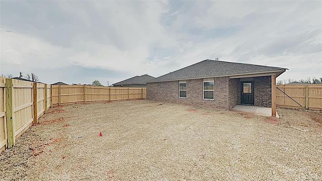 10609 SW 23rd Terrace, Yukon, OK 73099