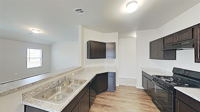 10609 SW 23rd Terrace, Yukon, OK 73099