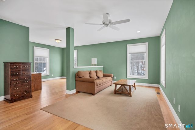 11 Catbird Lane, East Lyme, CT 06333