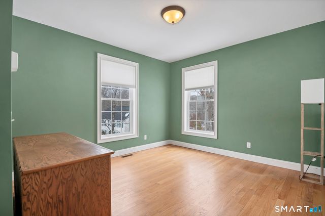 11 Catbird Lane, East Lyme, CT 06333