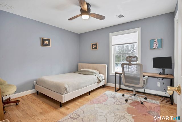 11 Catbird Lane, East Lyme, CT 06333