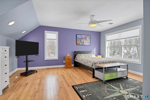 11 Catbird Lane, East Lyme, CT 06333