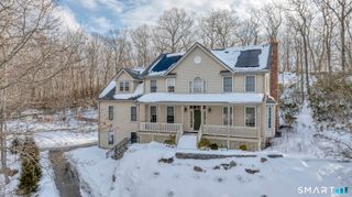 11 Catbird Lane, East Lyme, CT 06333