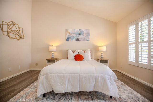 2528 N Tustin D, Santa Ana, CA 92705