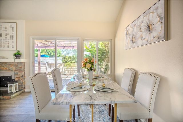 2528 N Tustin D, Santa Ana, CA 92705