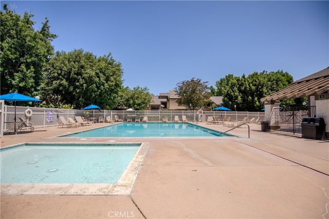 2528 N Tustin D, Santa Ana, CA 92705