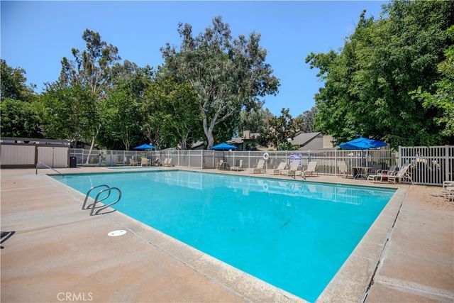 2528 N Tustin D, Santa Ana, CA 92705