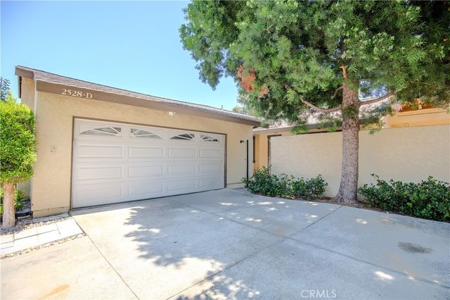 2528 N Tustin D, Santa Ana, CA 92705