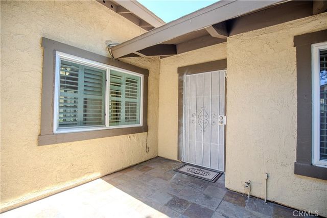 2528 N Tustin D, Santa Ana, CA 92705