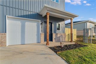 6812 SW Memphis Avenue, Bentonville, AR 72713