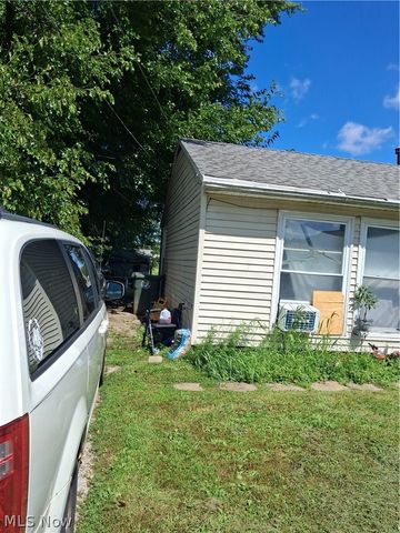 1815 14th Street SE, Canton, OH 44707