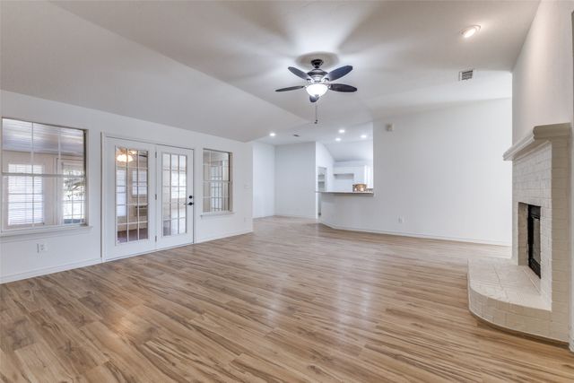 829 Foxwood Lane, Wylie, TX 75098