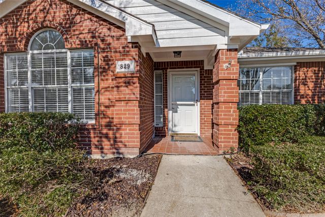 829 Foxwood Lane, Wylie, TX 75098