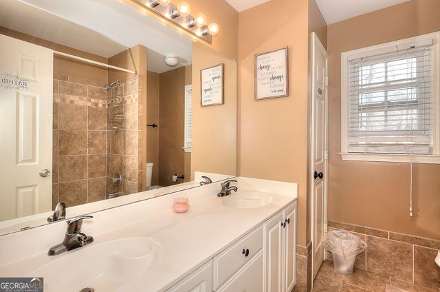 1085 Whitehawk Trail, Lawrenceville, GA 30043