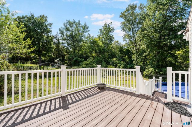 282 Tunxis Road, West Hartford, CT 06107