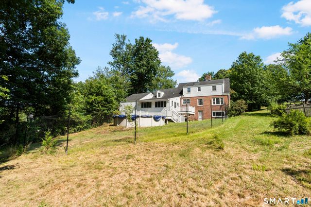 282 Tunxis Road, West Hartford, CT 06107