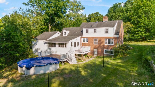 282 Tunxis Road, West Hartford, CT 06107