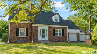 282 Tunxis Road, West Hartford, CT 06107
