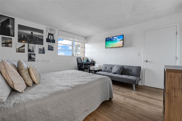 2551 Aragon Blvd 411, Sunrise, FL 33322