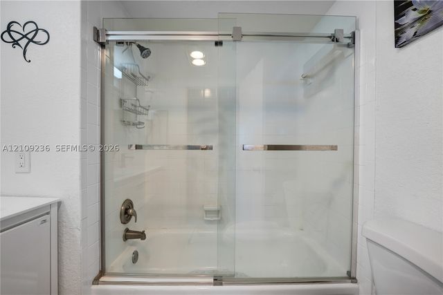 2551 Aragon Blvd 411, Sunrise, FL 33322