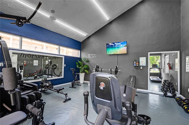 2551 Aragon Blvd 411, Sunrise, FL 33322