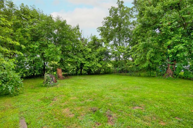 951 28th Street, Des Moines, IA 50312