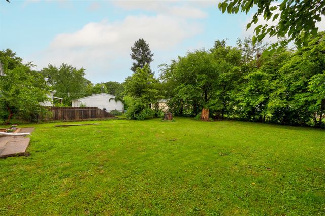 951 28th Street, Des Moines, IA 50312