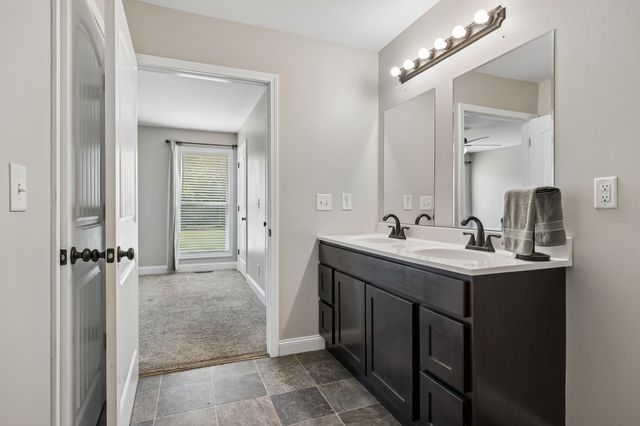 540 Green Meadow Dr, Smithville, TN 37166