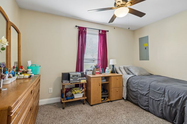 540 Green Meadow Dr, Smithville, TN 37166