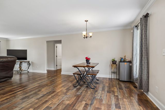 540 Green Meadow Dr, Smithville, TN 37166