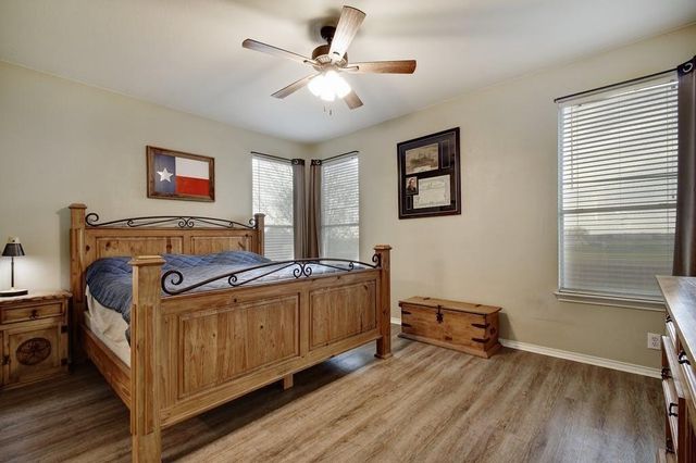 2234 Lakeline DR, New Braunfels, TX 78130